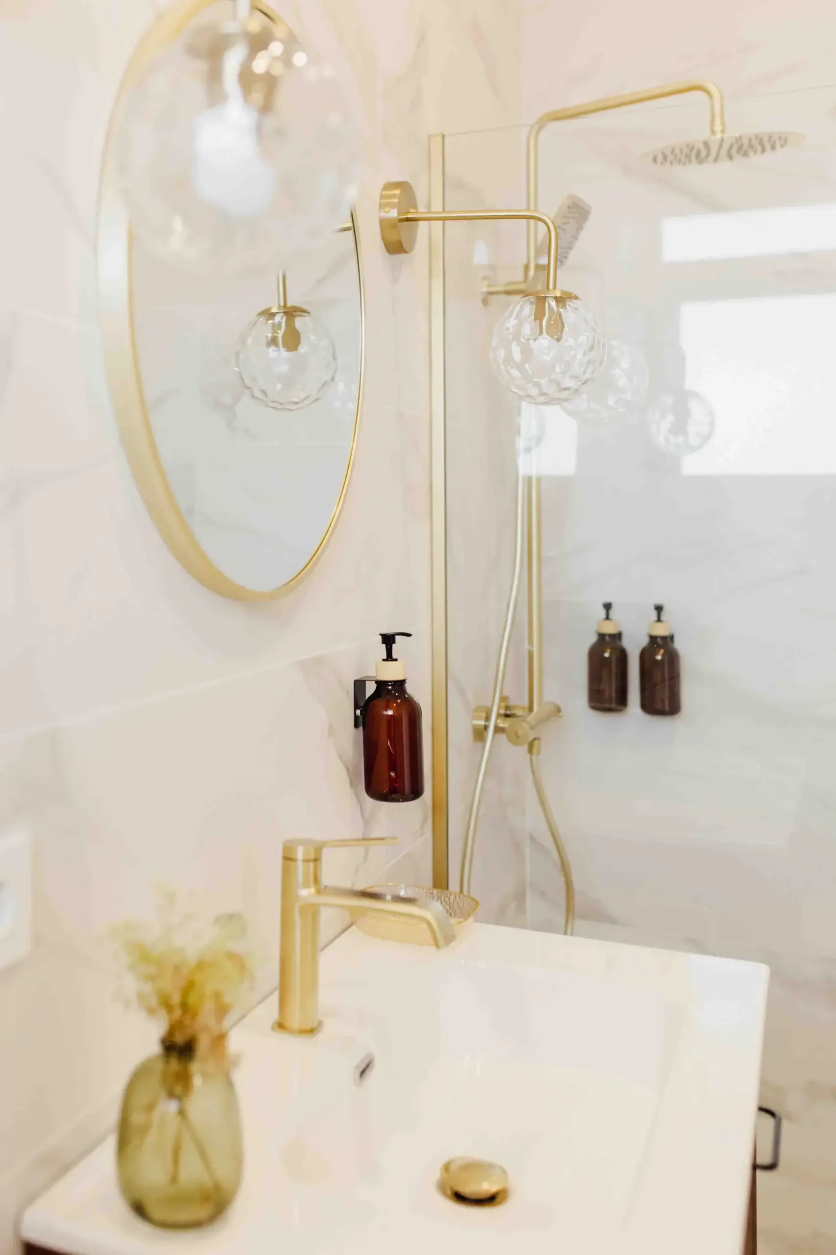 Baño completo del Apartamento Langre en Santander