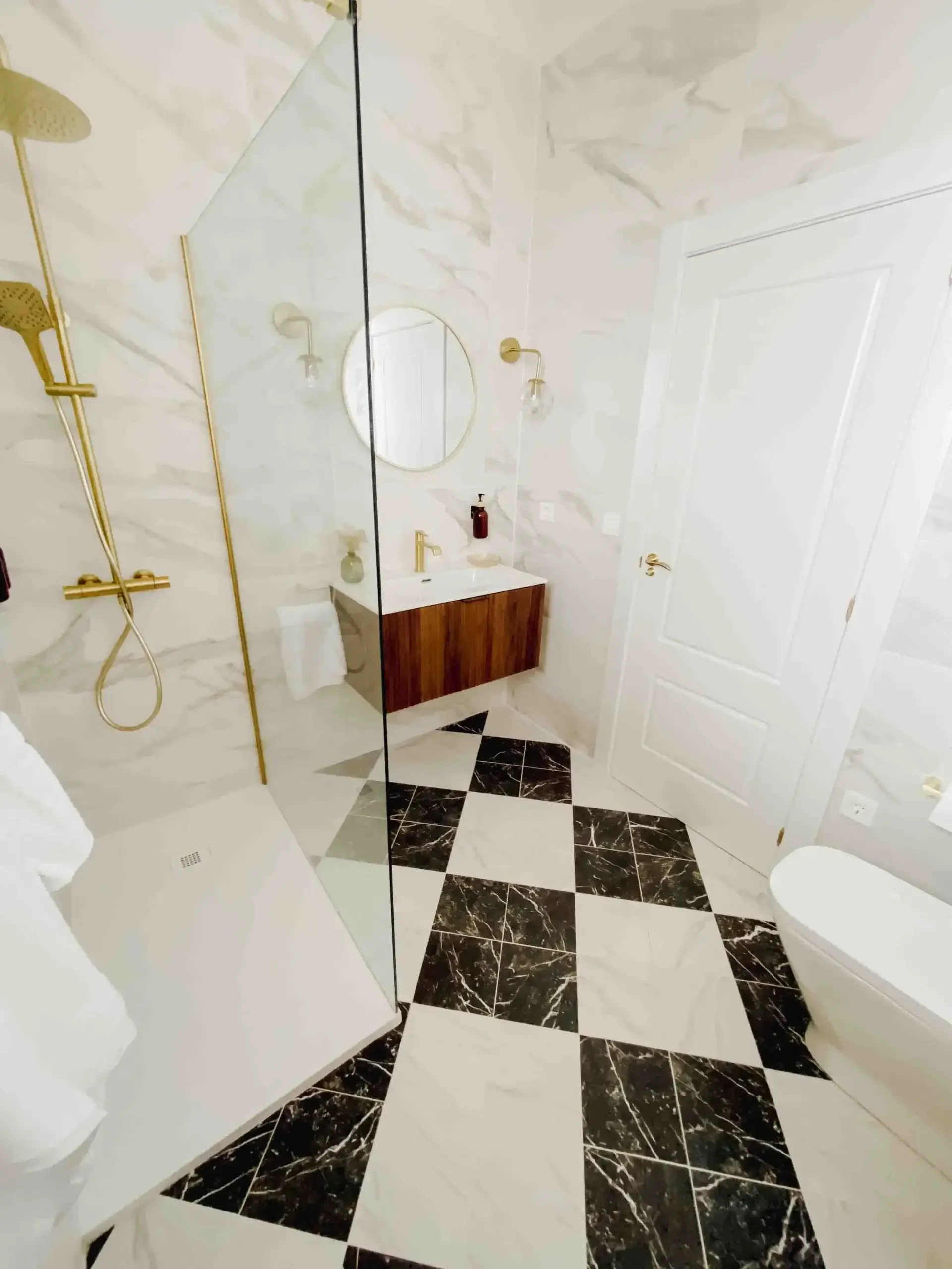 Baño completo del Apartamento Liencres en Santander