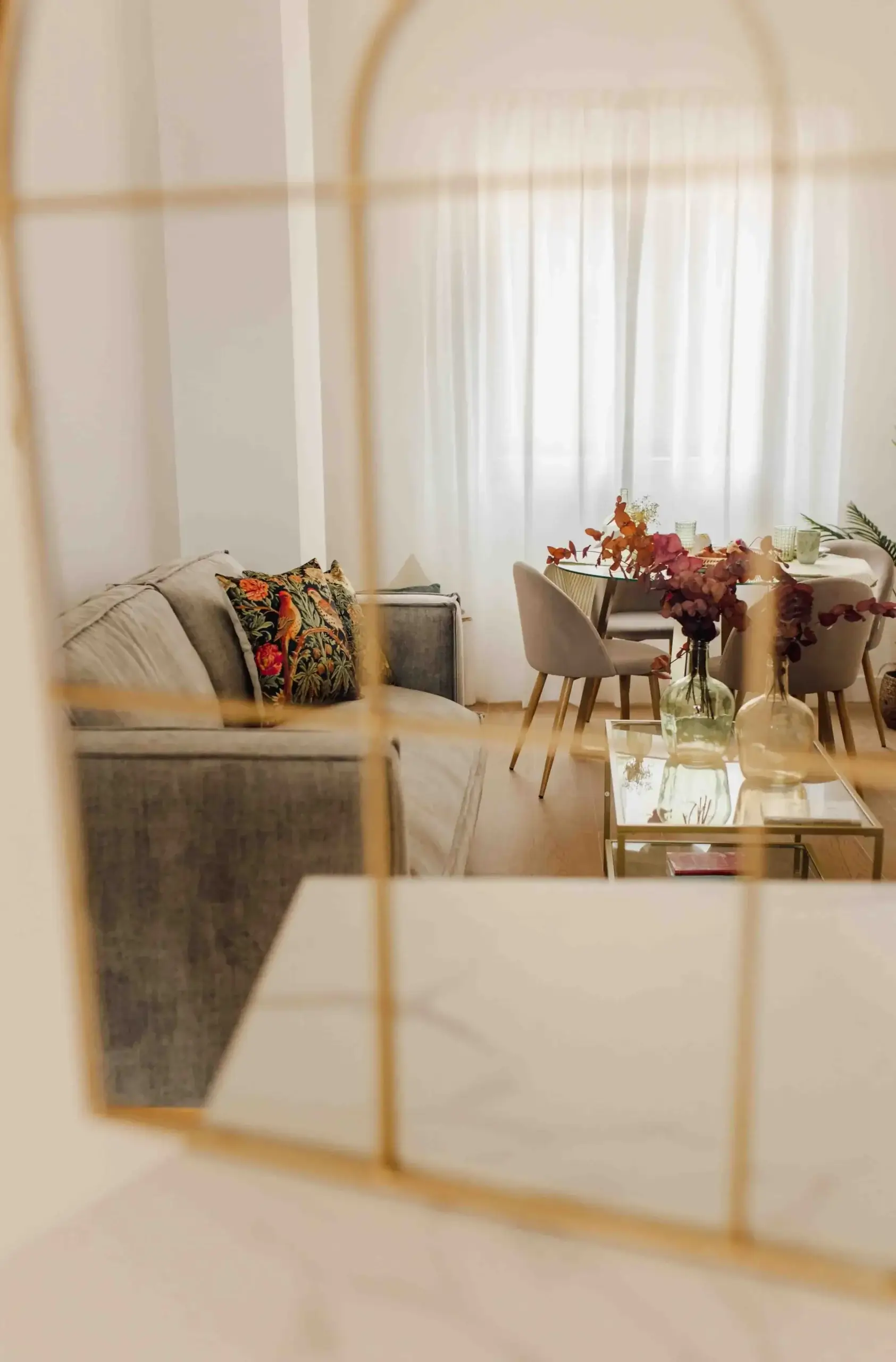 Salón del Apartamento Liencres en Santander con zona de estar