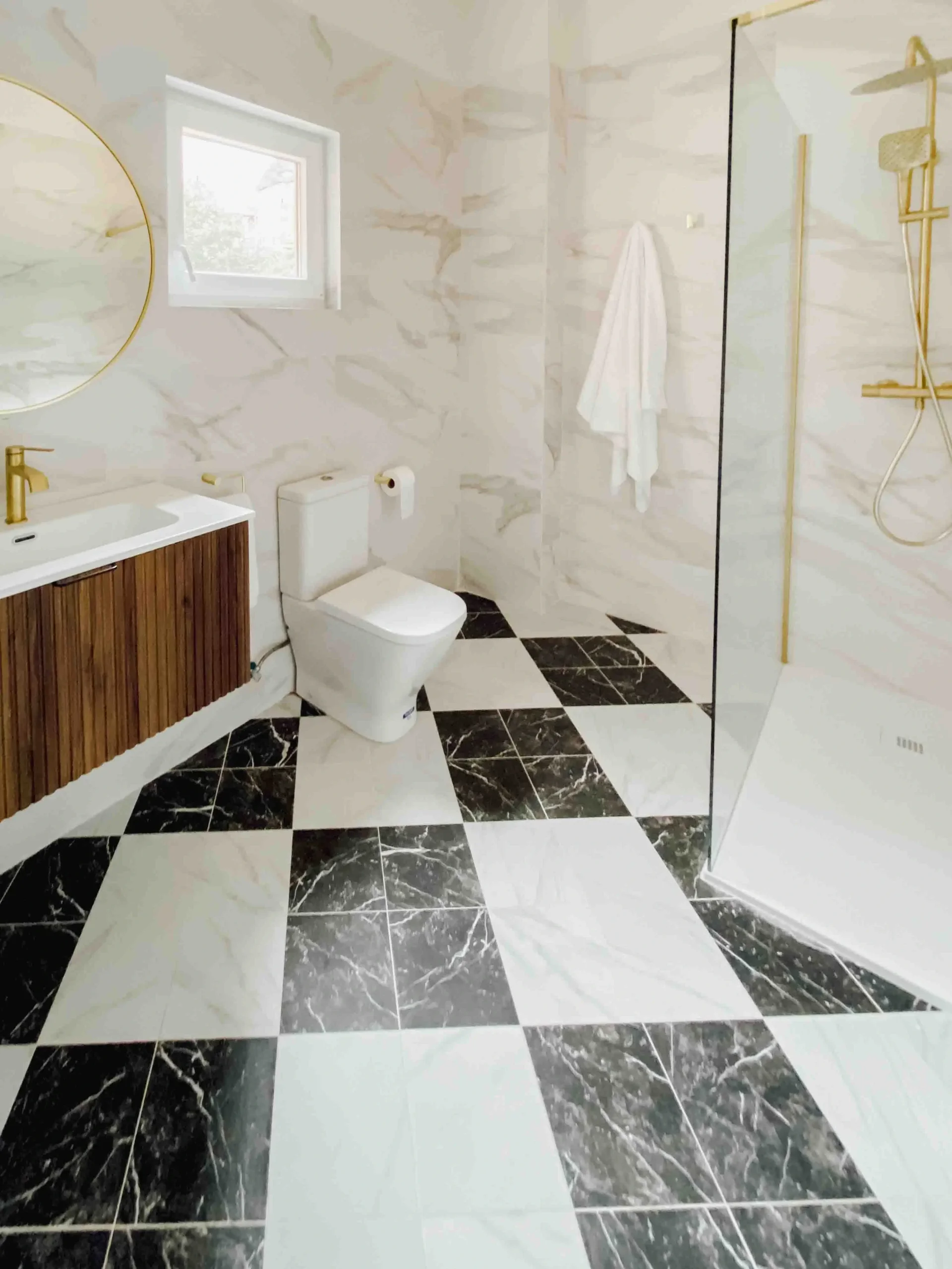 Baño completo del Apartamento Oyambre en Santander