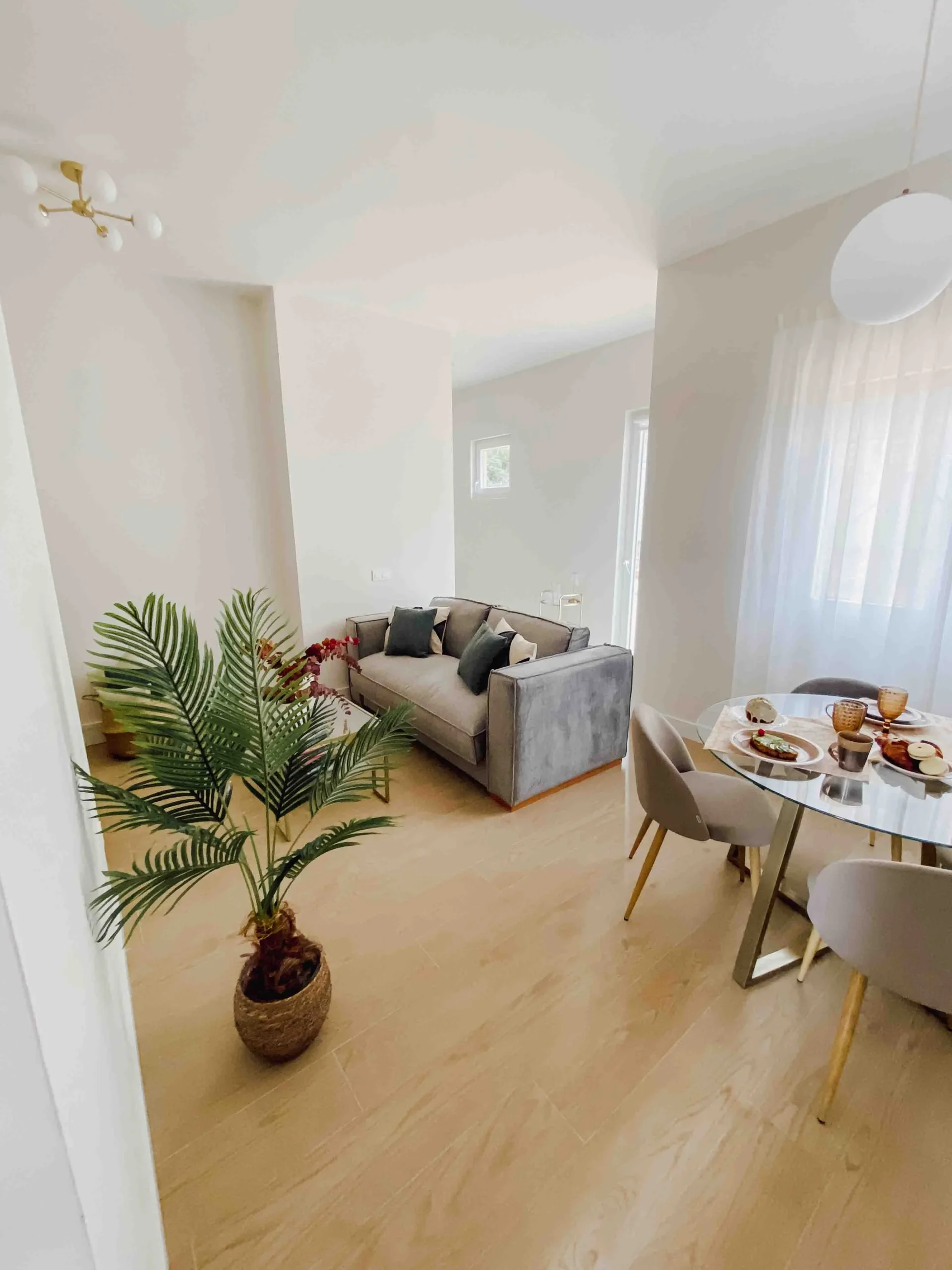 Salón del Apartamento Sardinero en Santander con zona de estar